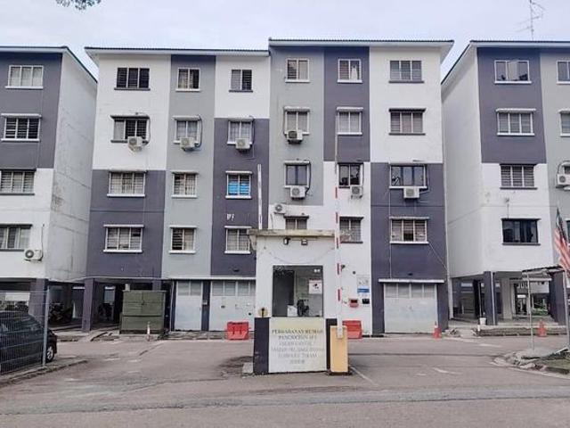 Flat for sale in Ulu Tiram, Johor