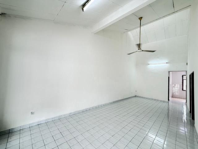 Terraced House for sale in Ulu Tiram, Johor