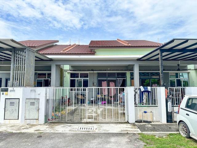 Terraced House for sale in Tanjong Sepat, Selangor