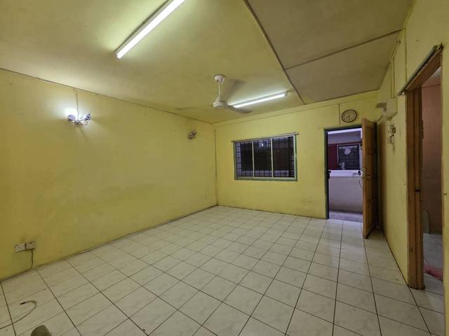 Apartment for sale in Kajang, Langat