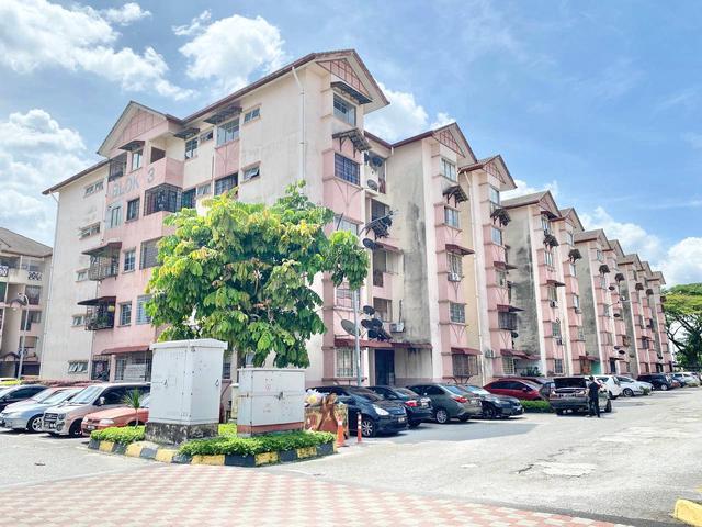 Apartment for sale in Petaling, Alam Impian