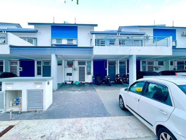 Townhouse for sale in Tanjong Sepat, Selangor