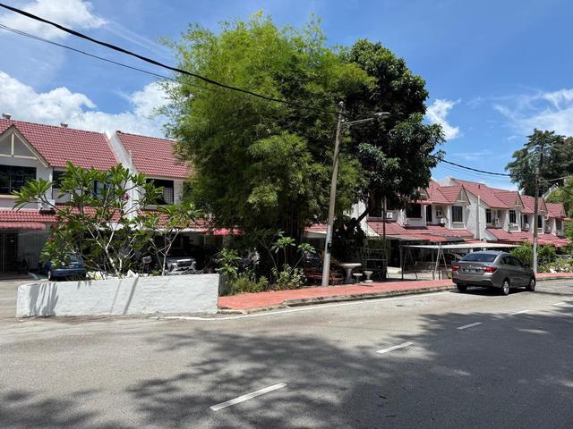Townhouse for sale in Georgetown, Penang