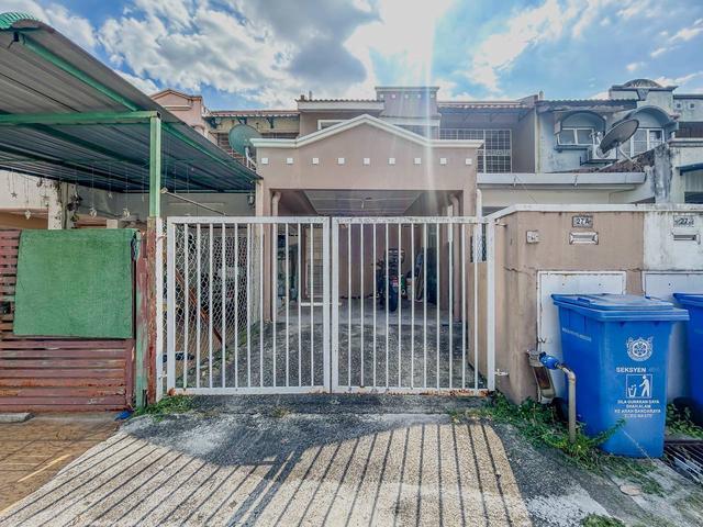 Townhouse for sale in Petaling, Alam Impian