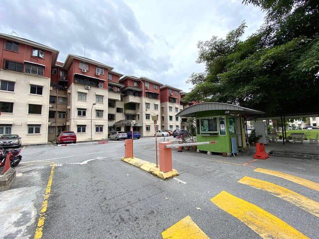 Apartment for sale in Langat, Selangor