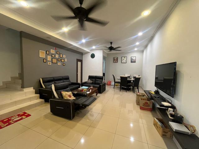 Terraced House for sale in Ulu Tiram, Johor