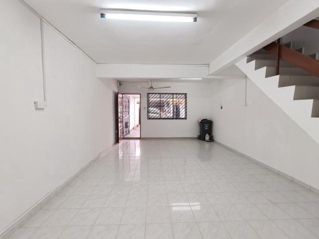 Terraced House for sale in Ulu Tiram, Johor