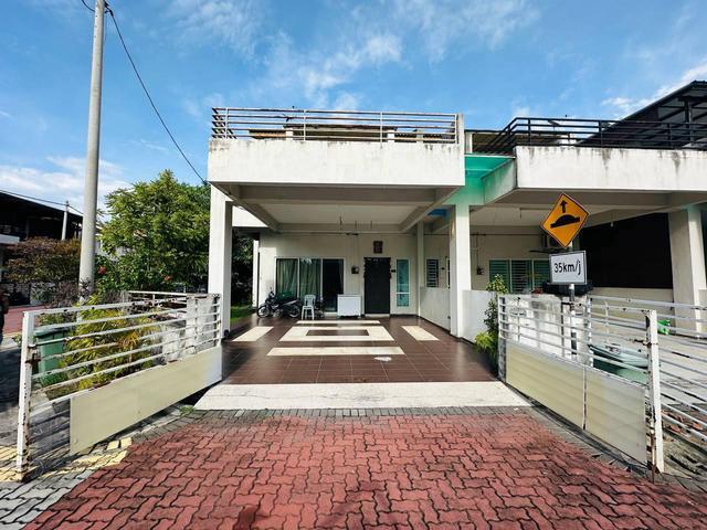 Terraced House for sale in Wellesley, Penang