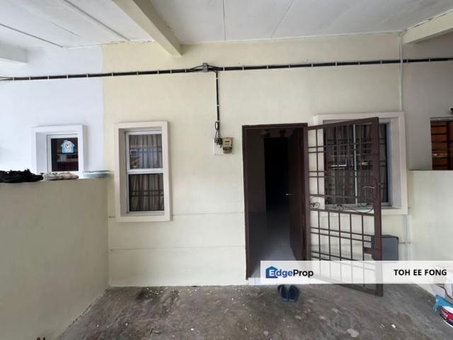House for sale in Ulu Tiram, Johor