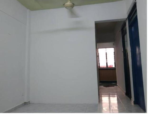 Flat for sale in Petaling, Damansara Damai
