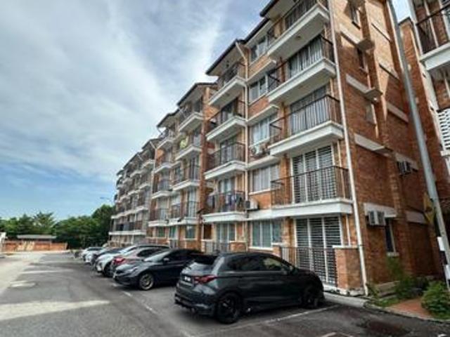 Apartment for sale in Kajang, Langat