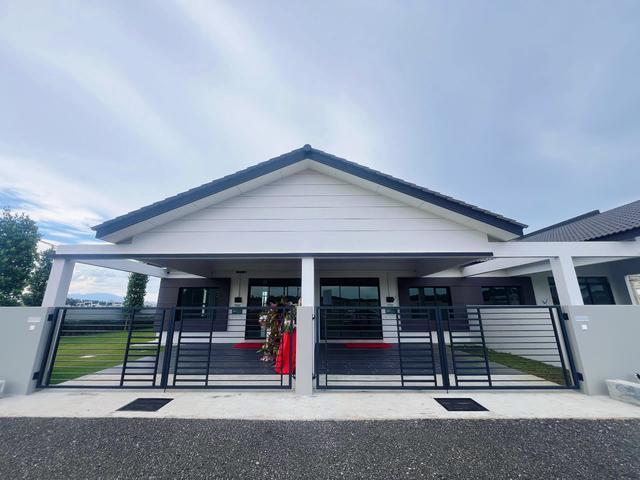 Terraced House for sale in Rembia, Malaka