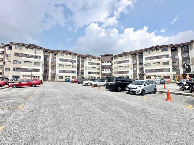 Apartment for sale in Saujana