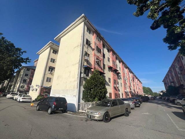 Apartment for sale in Port Klang, Selangor