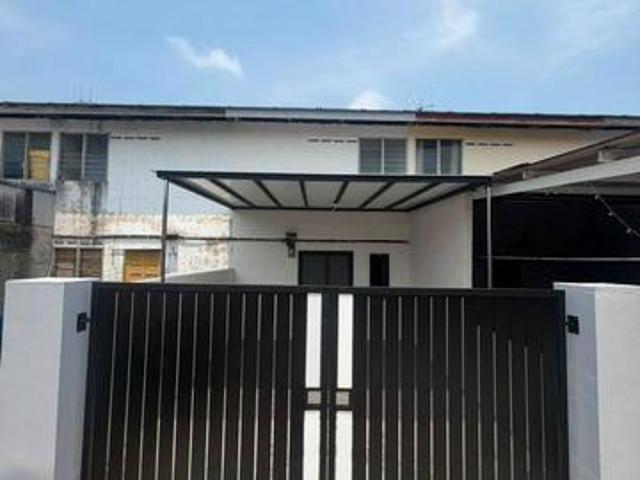 Terraced House for sale in Ulu Benut Village, Johor