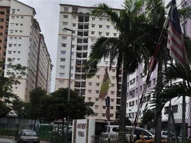 Apartment for sale in Petaling, Damansara Damai
