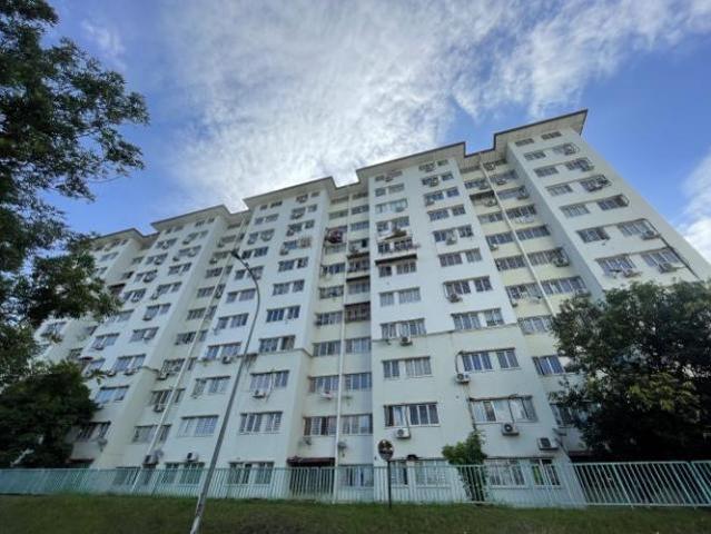 Apartment for sale in Kajang, Langat