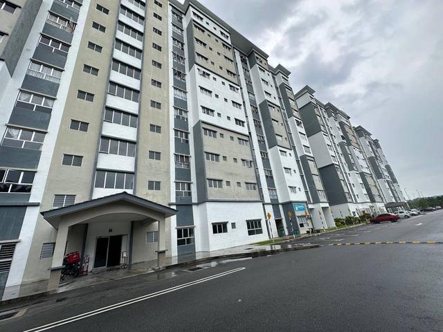 Apartment for sale in Tanjong Sepat, Selangor