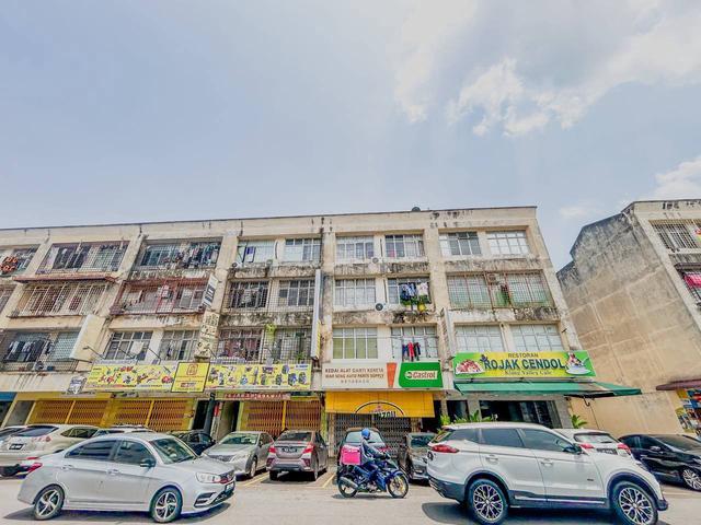 Flat for sale in Petaling, Subang Jaya
