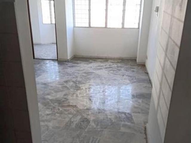 Apartment for sale in Kajang, Langat