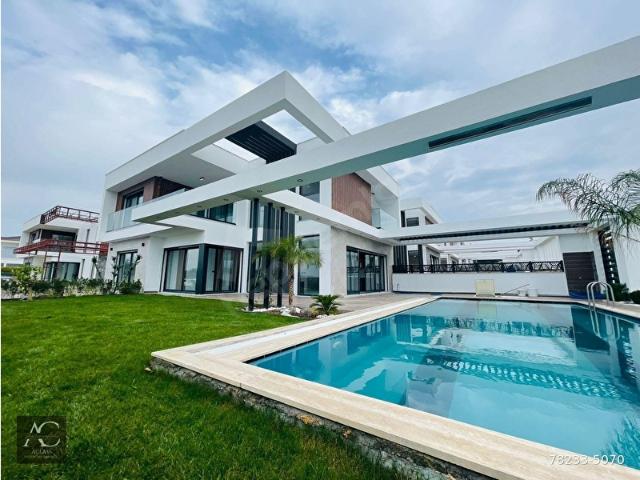 Kuşadasi, Aydin içerisinde satılık Villa