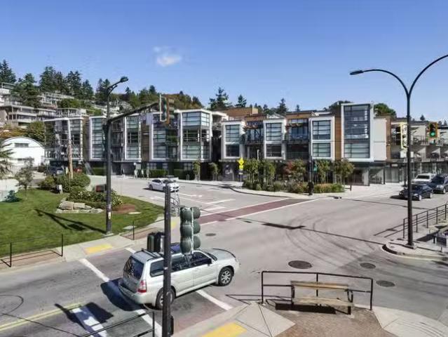 Condo for sale in White Rock Condo for sale in White Rock