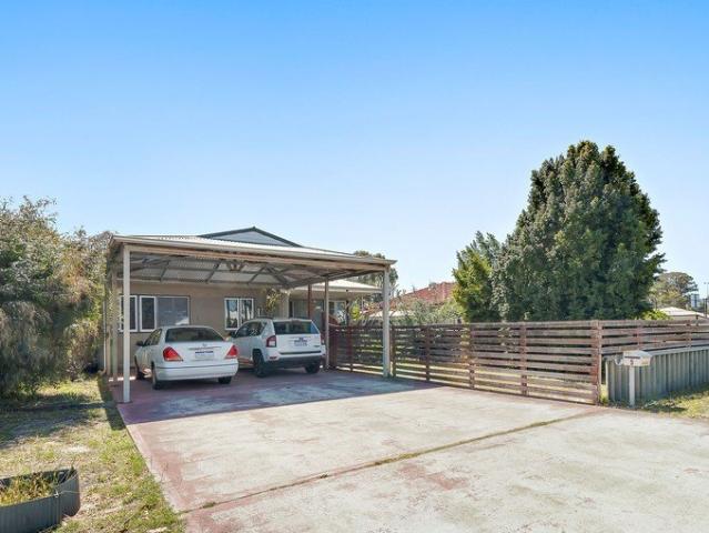 House for sale in Cloverdale, City of Belmont