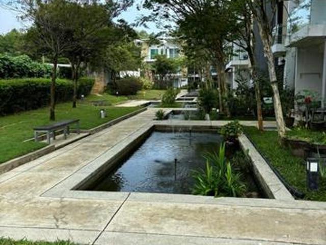 Townhouse for sale in Petaling, Alam Impian