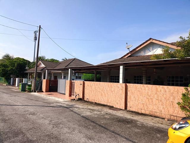 Bungalow for sale in Kuantan, Pahang
