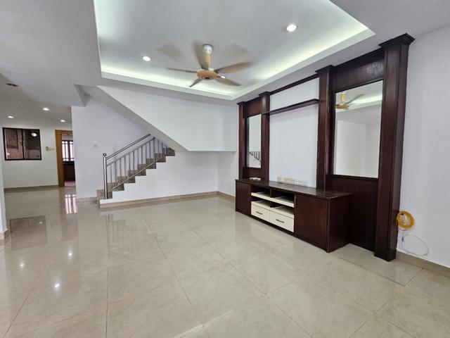 Terraced House for sale in Petaling, Subang Jaya