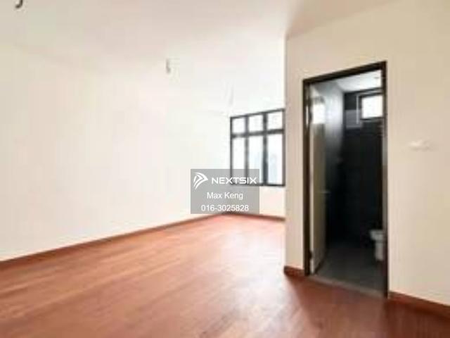 Residential House for sale in Country Heights Damansara, Kuala Lumpur