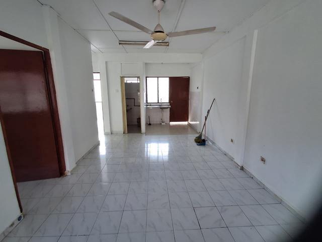 Flat for sale in Petaling, Damansara Damai
