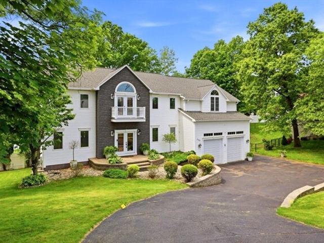 House for sale in Hampden, Massachusetts