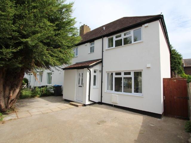 House for rent in Tolworth, Greater London