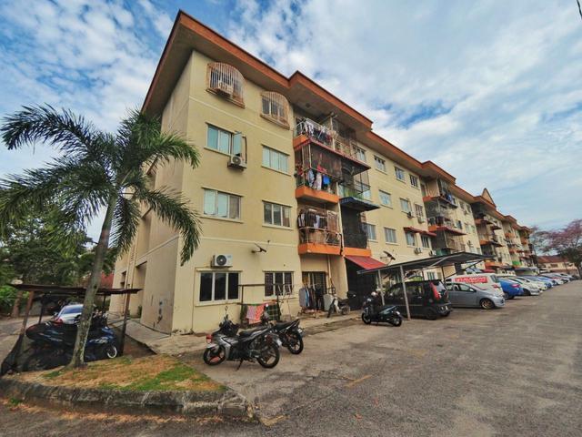 Apartment for sale in Port Klang, Selangor