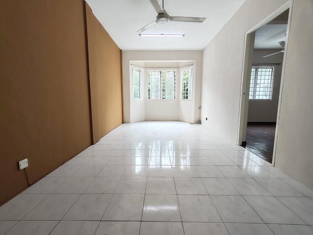 Apartment for sale in Petaling, Damansara Damai