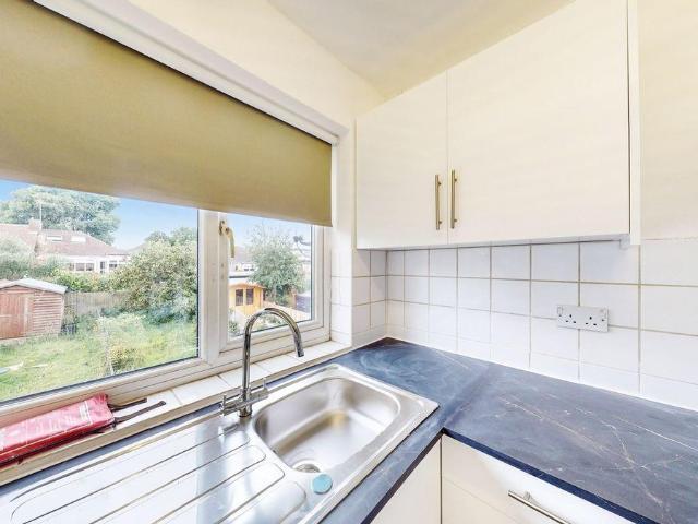 House for rent in Fairlop, Greater London
