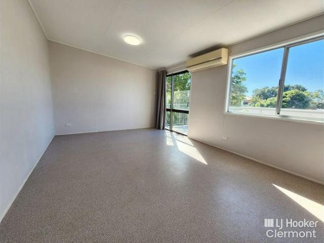 Apartment for rent in Clermont, Queensland