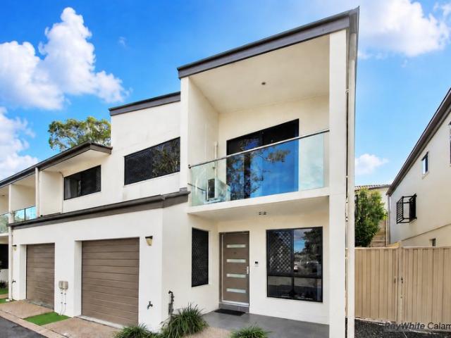 Townhouse for sale in Toombul, Queensland