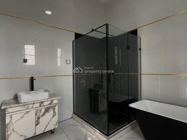 House for sale in Eti Osa, Lagos