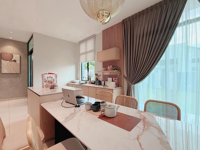 Terraced House for sale in Malaka