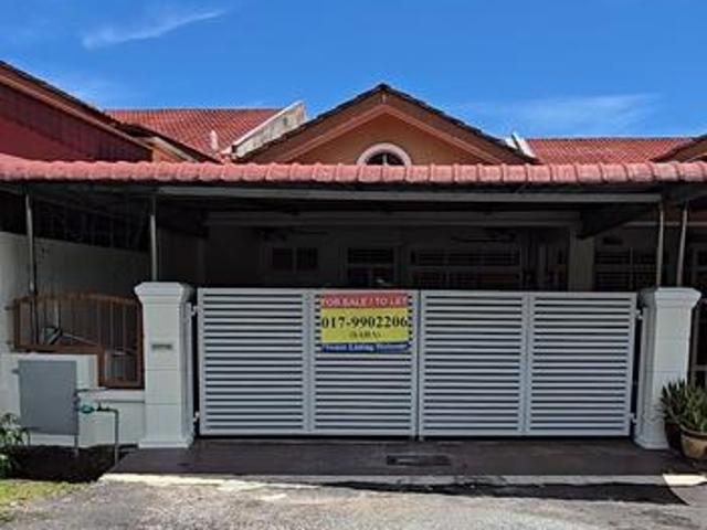 Terraced House for sale in Malaka