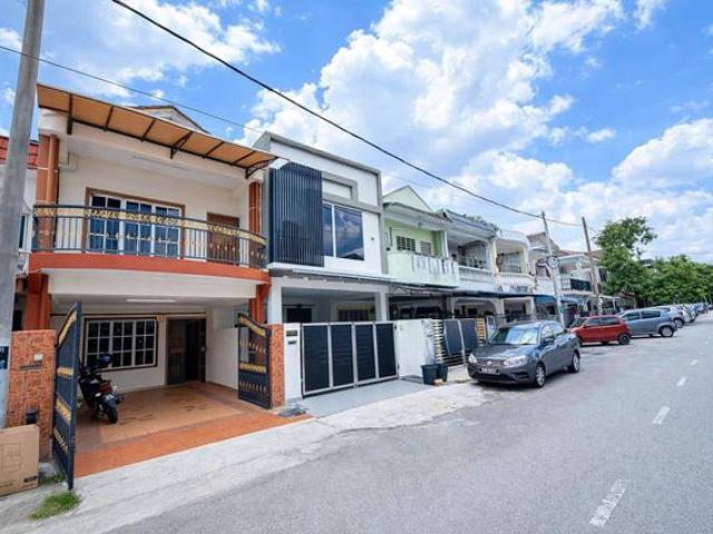 Terraced House for sale in Country Heights Damansara, Kuala Lumpur