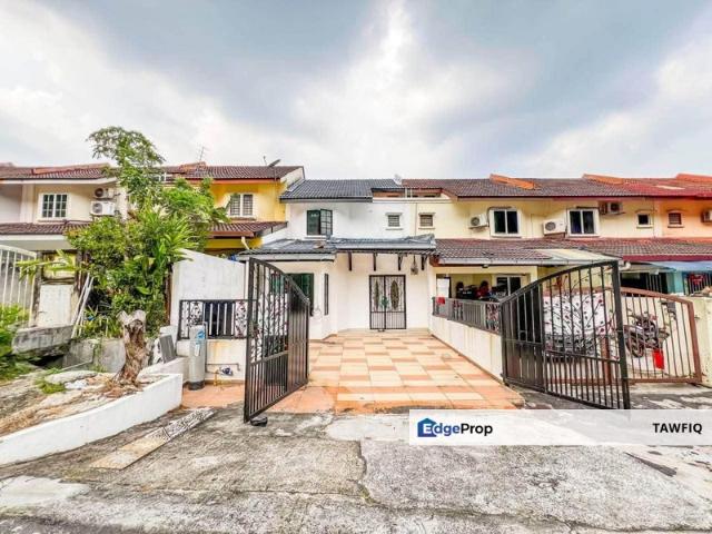 House for sale in Langat, Selangor