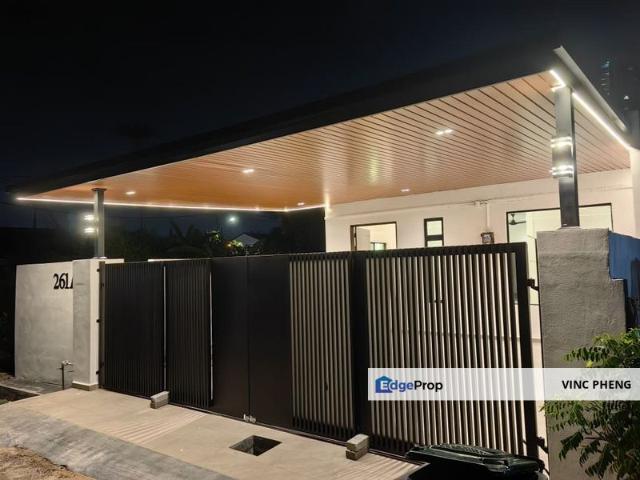 House for sale in Malaka