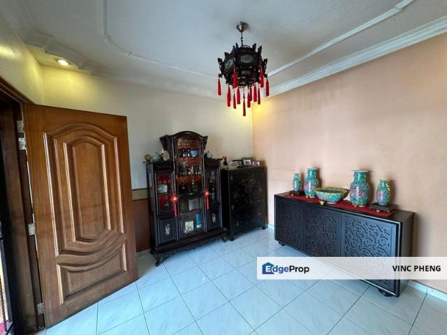 House for sale in Durian Tunggal, Malaka
