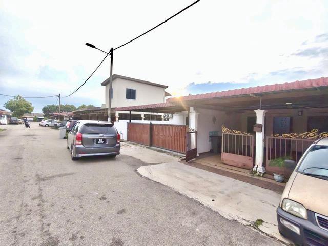 Terraced House for sale in Telok Mas, Malaka