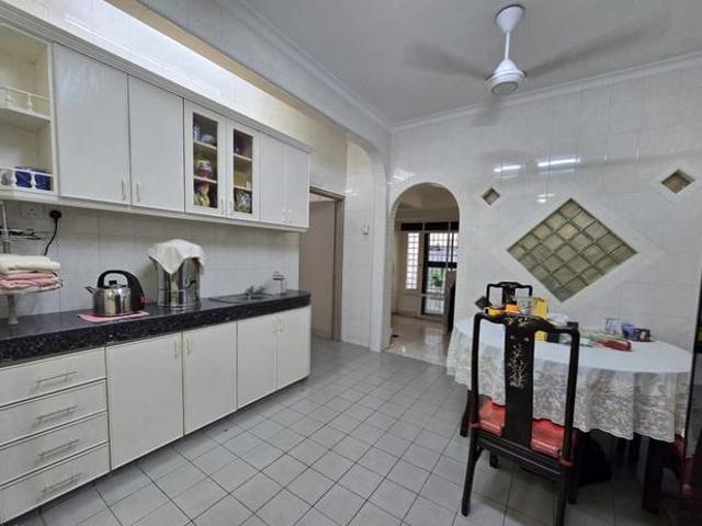 Terraced House for sale in Country Heights Damansara, Kuala Lumpur