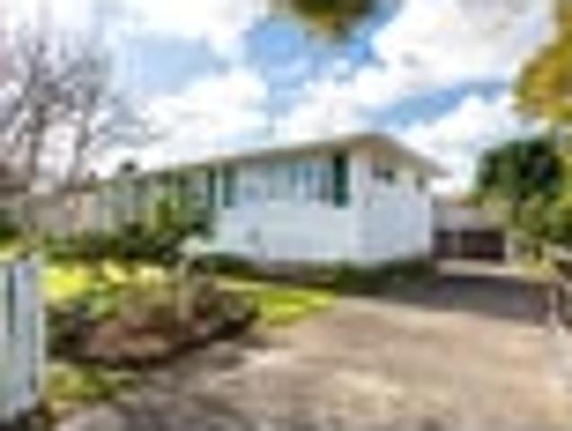 House for sale in Wairau Valley