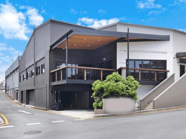 Retail for rent in Toombul, Queensland